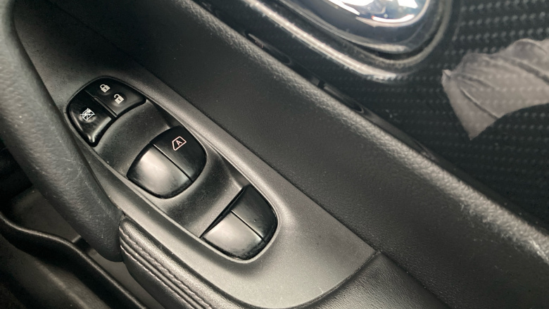 Nissan X-Trail 1.7 dCi N-Connecta 5dr [7 Seat] Diesel Station Wagon